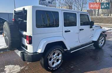 Внедорожник / Кроссовер Jeep Wrangler 2014 в Полтаве