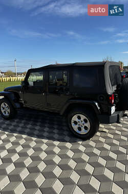 Позашляховик / Кросовер Jeep Wrangler 2013 в 