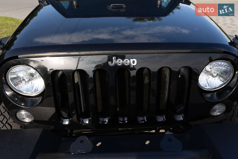 Позашляховик / Кросовер Jeep Wrangler 2017 в Львові