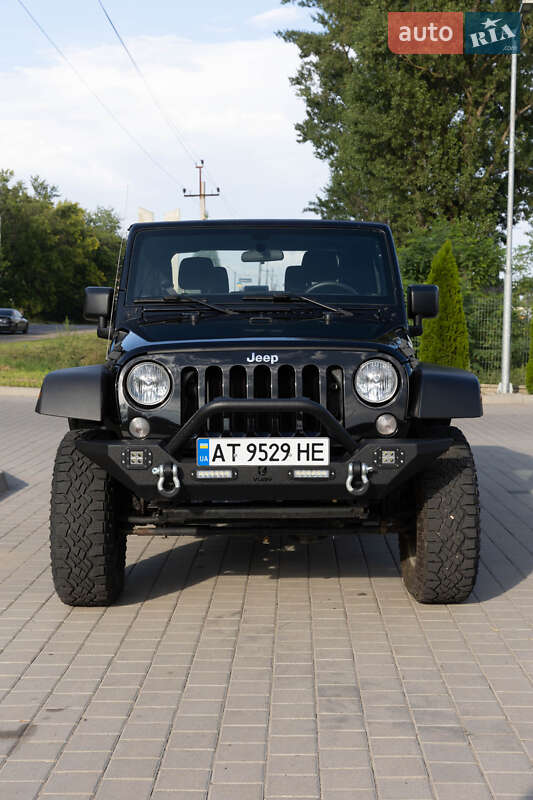 Позашляховик / Кросовер Jeep Wrangler 2017 в Львові