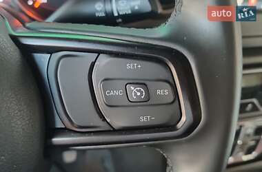Внедорожник / Кроссовер Jeep Wrangler 2018 в 