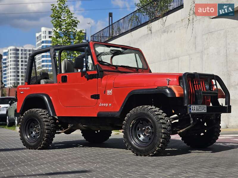Внедорожник / Кроссовер Jeep Wrangler 1995 в 