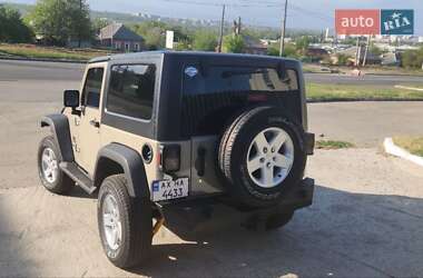 Внедорожник / Кроссовер Jeep Wrangler 2017 в 