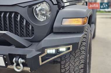 Внедорожник / Кроссовер Jeep Wrangler 2018 в 