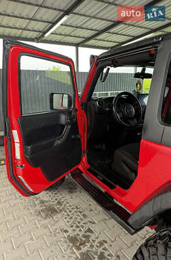 Внедорожник / Кроссовер Jeep Wrangler 2014 в 