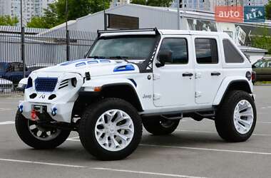 Внедорожник / Кроссовер Jeep Wrangler 2018 в 