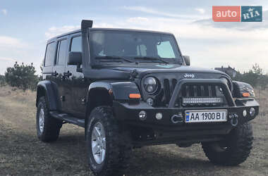 Внедорожник / Кроссовер Jeep Wrangler 2015 в Киеве