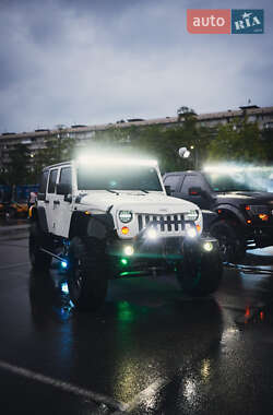 Внедорожник / Кроссовер Jeep Wrangler 2009 в Киеве