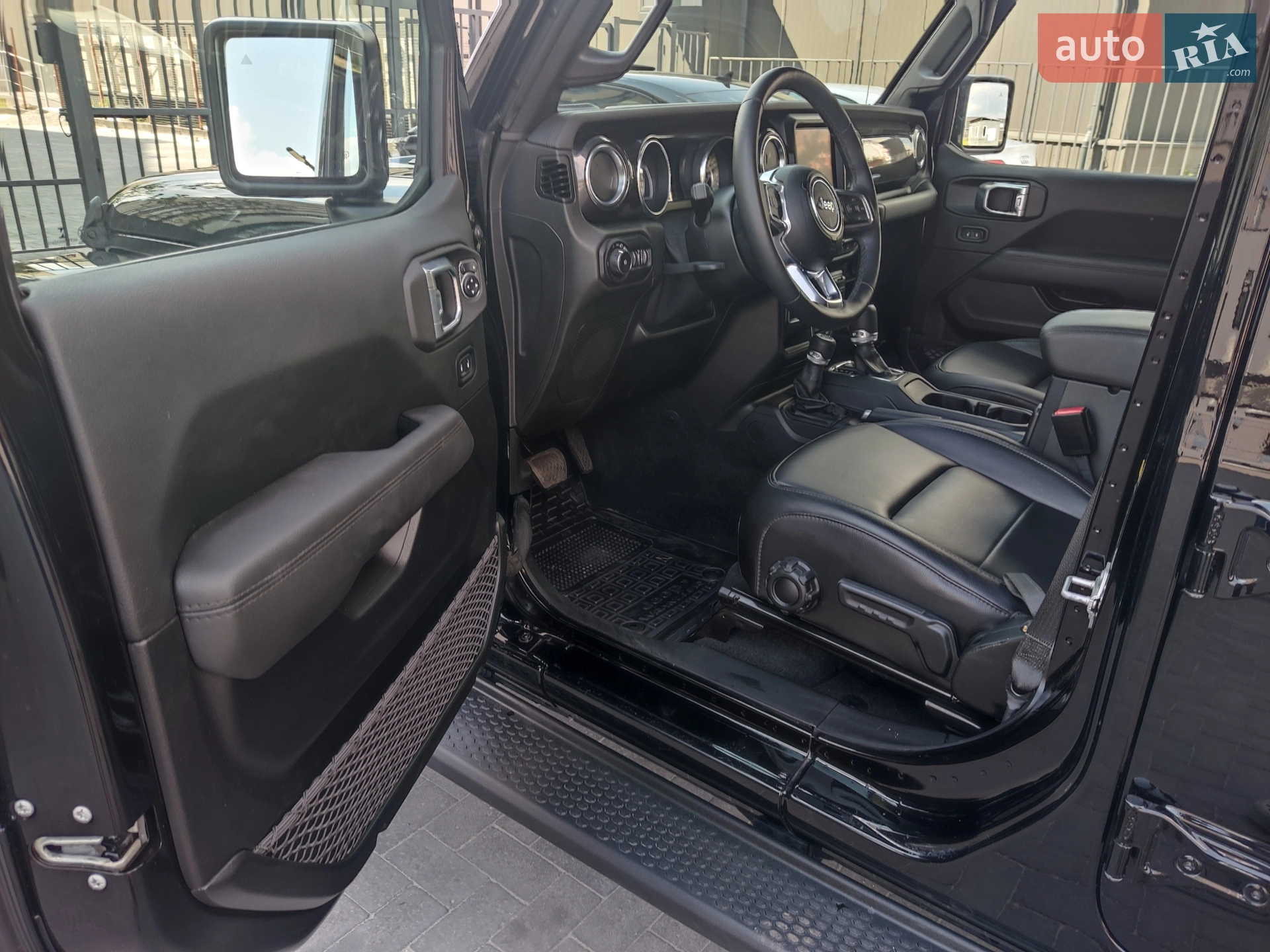 2021 Jeep Wrangler - мініатюра 10