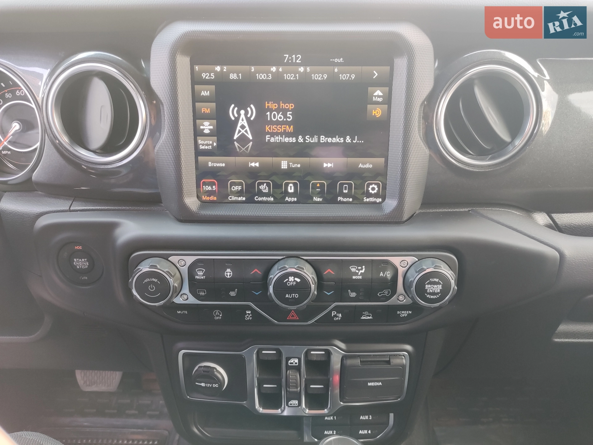 2021 Jeep Wrangler - мініатюра 17