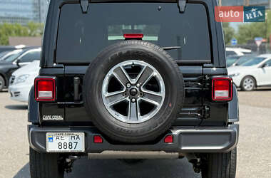 Внедорожник / Кроссовер Jeep Wrangler 2022 в 