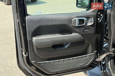 Внедорожник / Кроссовер Jeep Wrangler 2022 в 
