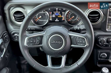 Внедорожник / Кроссовер Jeep Wrangler 2022 в 