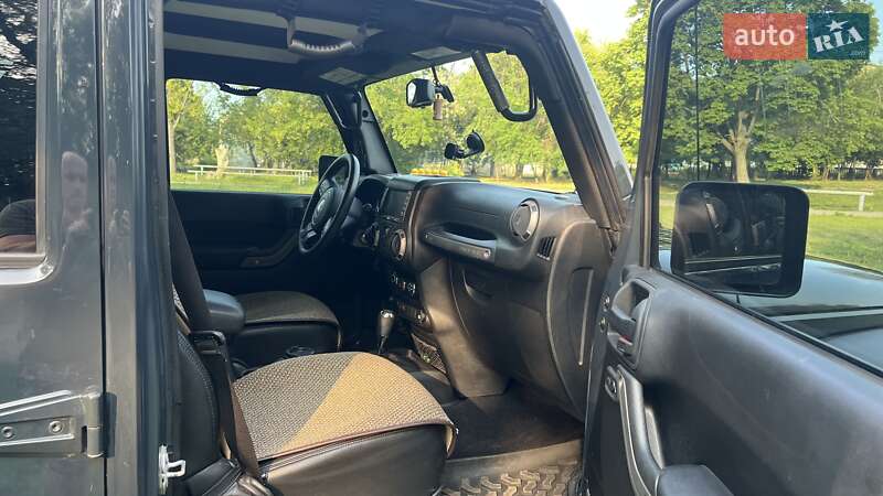 Позашляховик / Кросовер Jeep Wrangler 2016 в Дніпрі