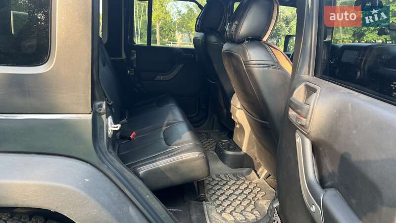 Позашляховик / Кросовер Jeep Wrangler 2016 в Дніпрі