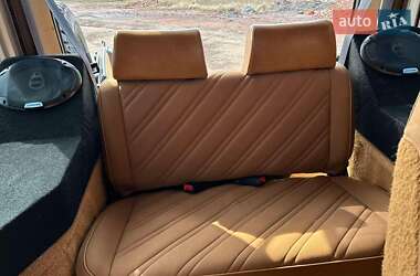 Внедорожник / Кроссовер Jeep Wrangler 1992 в 