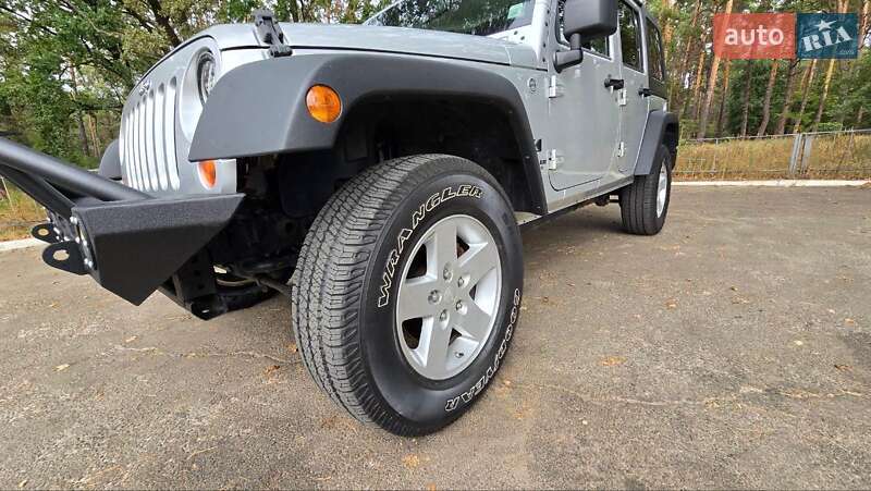 Внедорожник / Кроссовер Jeep Wrangler 2008 в Киеве