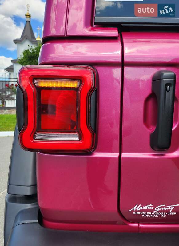 Внедорожник / Кроссовер Jeep Wrangler 2021 в Киеве