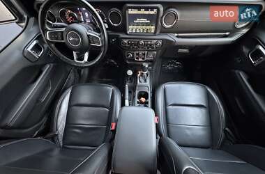 Внедорожник / Кроссовер Jeep Wrangler 2020 в 