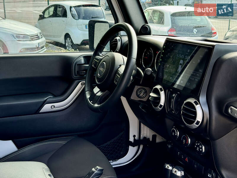 Позашляховик / Кросовер Jeep Wrangler 2013 в Вінниці