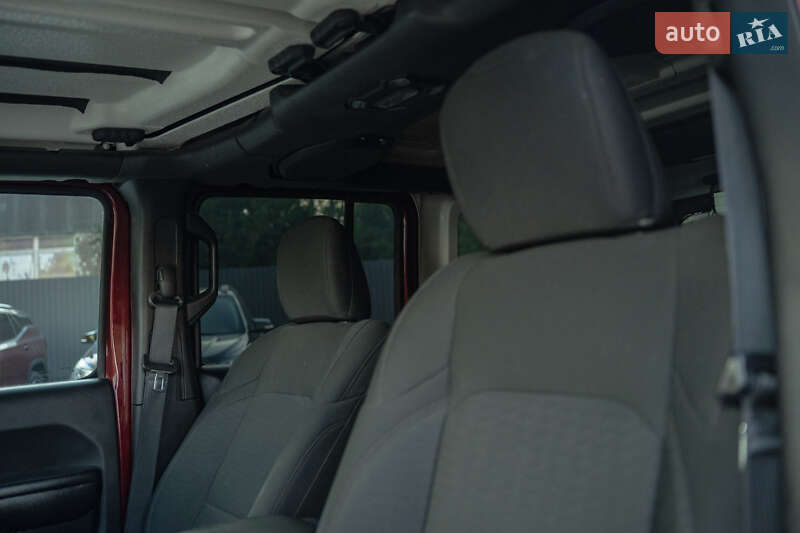 Внедорожник / Кроссовер Jeep Wrangler 2021 в Черновцах