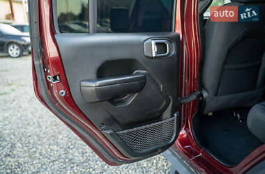 Внедорожник / Кроссовер Jeep Wrangler 2021 в 