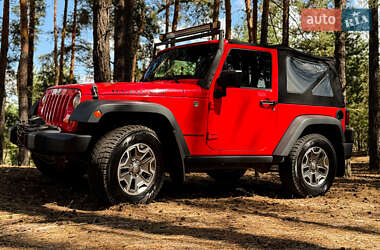 Внедорожник / Кроссовер Jeep Wrangler 2013 в Полтаве