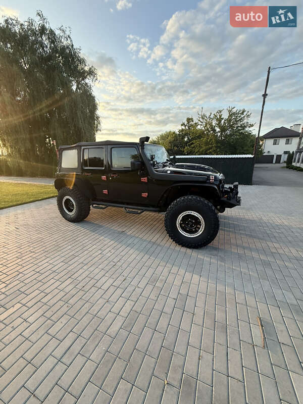 Внедорожник / Кроссовер Jeep Wrangler 2016 в Днепре