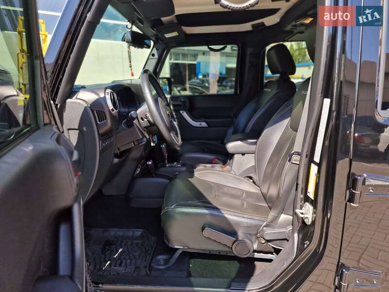 Внедорожник / Кроссовер Jeep Wrangler 2015 в Одессе фото 51 Внедорожник / Кроссовер Jeep Wrangler 2015 в Одессе