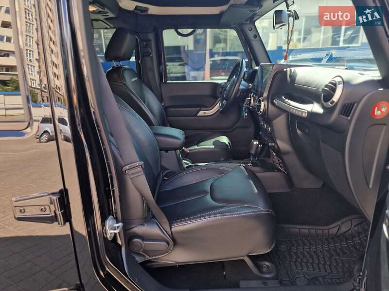 Внедорожник / Кроссовер Jeep Wrangler 2015 в Одессе фото 58 Внедорожник / Кроссовер Jeep Wrangler 2015 в Одессе