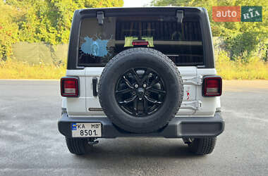 Внедорожник / Кроссовер Jeep Wrangler 2022 в 