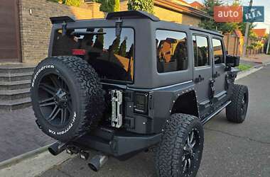 Внедорожник / Кроссовер Jeep Wrangler 2015 в 