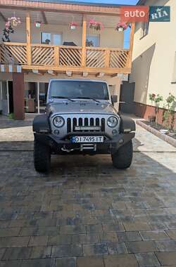 Позашляховик / Кросовер Jeep Wrangler 2014 в 