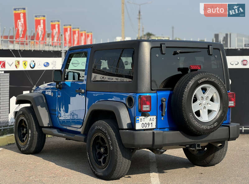 Внедорожник / Кроссовер Jeep Wrangler 2015 в Ивано-Франковске