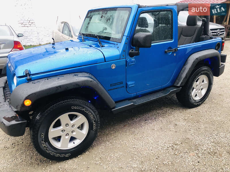 Внедорожник / Кроссовер Jeep Wrangler 2015 в Ивано-Франковске