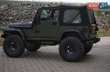 Внедорожник / Кроссовер Jeep Wrangler 2000 в Киеве