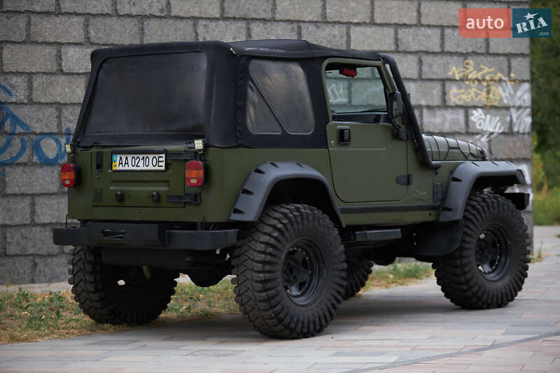 Позашляховик / Кросовер Jeep Wrangler 2000 в Києві
