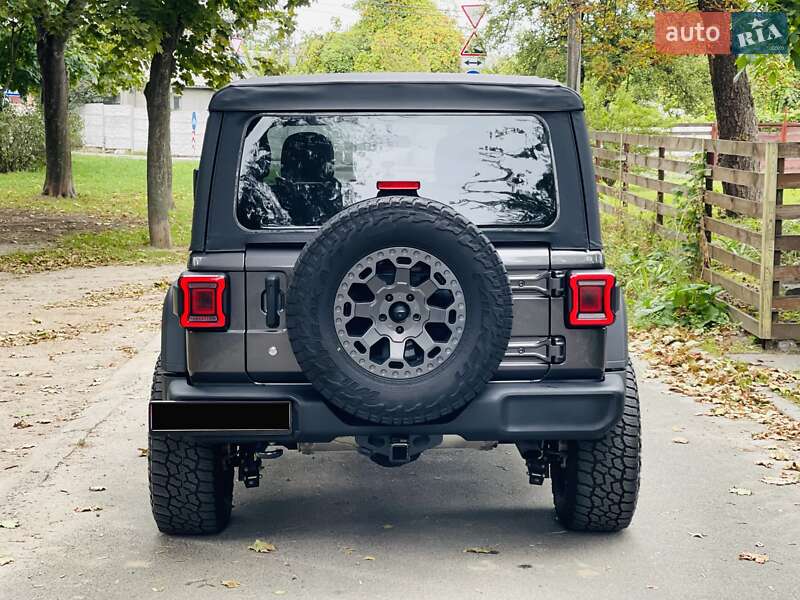 Внедорожник / Кроссовер Jeep Wrangler 2021 в Киеве