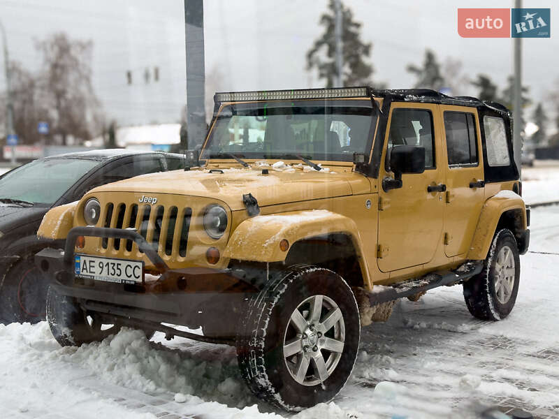 Позашляховик / Кросовер Jeep Wrangler 2013 в Києві фото 15 Позашляховик / Кросовер Jeep Wrangler 2013 в Києві