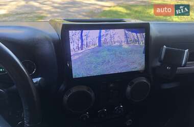 Внедорожник / Кроссовер Jeep Wrangler 2014 в 