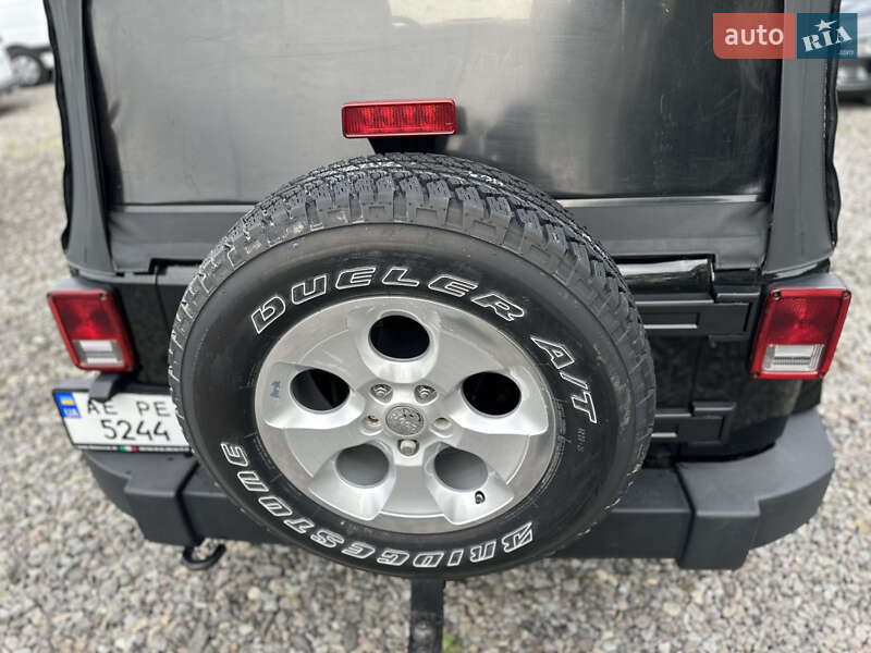 Позашляховик / Кросовер Jeep Wrangler 2013 в Бродах