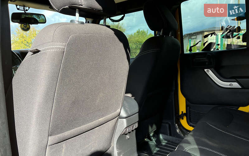 Внедорожник / Кроссовер Jeep Wrangler 2015 в Коломые