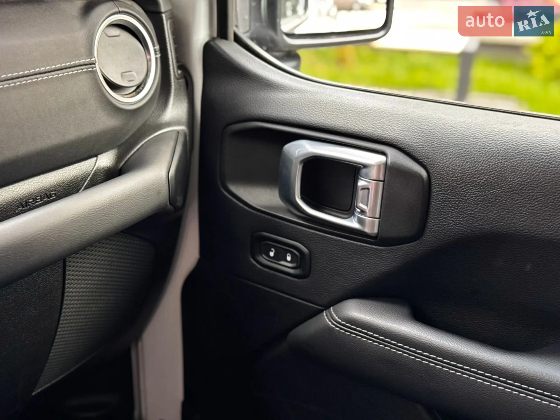 2022 Jeep Wrangler - мініатюра 54