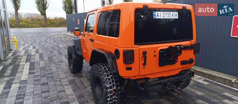 Внедорожник / Кроссовер Jeep Wrangler 2013 в Киеве