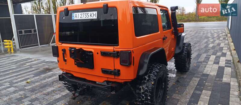 Внедорожник / Кроссовер Jeep Wrangler 2013 в Киеве