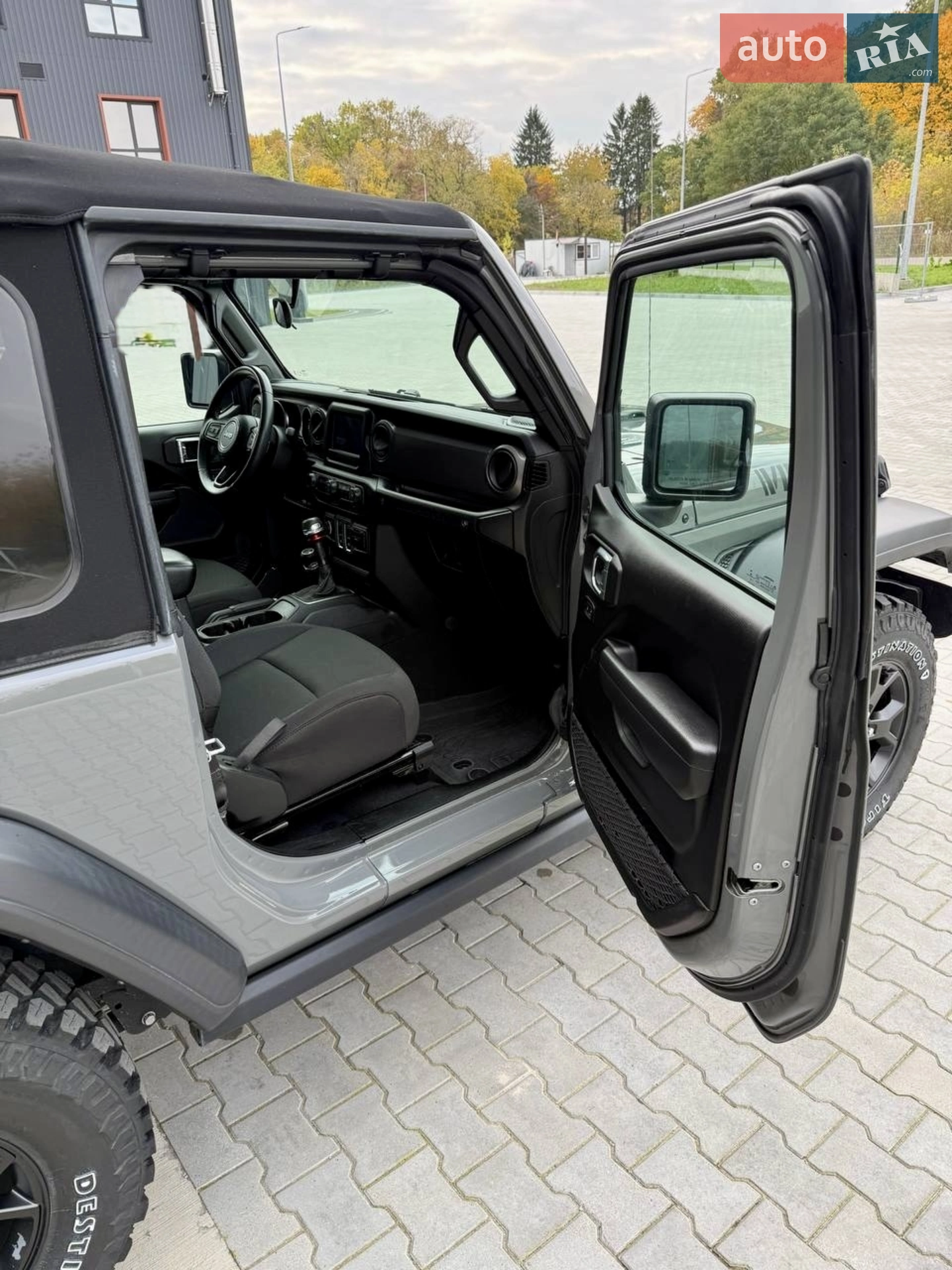 2022 Jeep Wrangler - мініатюра 73