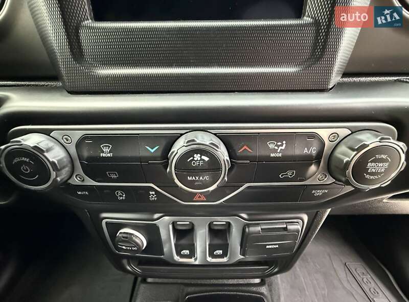 Внедорожник / Кроссовер Jeep Wrangler 2022 в Дубно