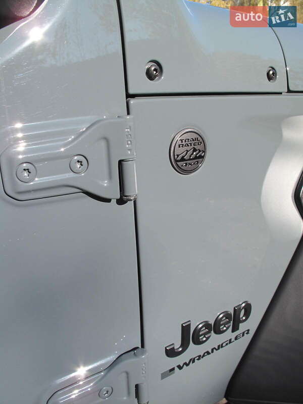 Внедорожник / Кроссовер Jeep Wrangler 2023 в Киеве фото 13 Внедорожник / Кроссовер Jeep Wrangler 2023 в Киеве