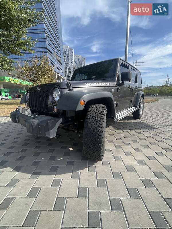Внедорожник / Кроссовер Jeep Wrangler 2016 в Ставище фото 8 Внедорожник / Кроссовер Jeep Wrangler 2016 в Ставище