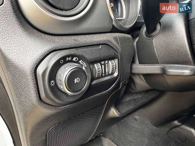 Внедорожник / Кроссовер Jeep Wrangler 2021 в Киеве